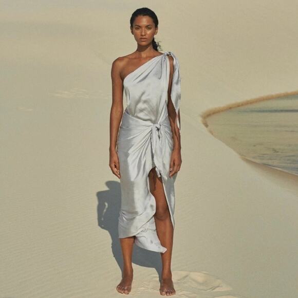 Baobab Marea One Shoulder Satin Maxi Dress in Plata Silver Size Medium - Picture 3 of 16